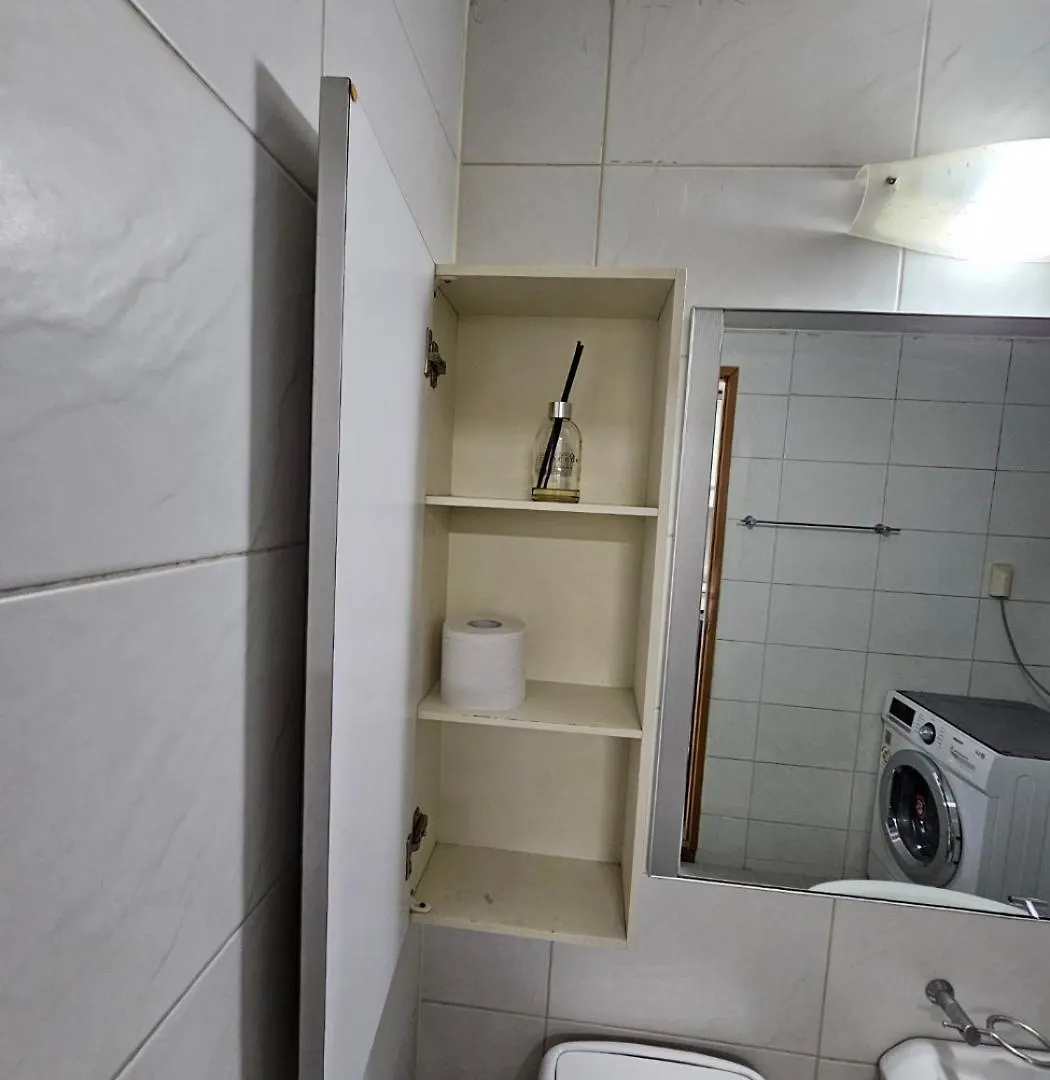 Hongdae Guesthouse5 - 1Min From Hongik Uni Station Exit #1 Seul